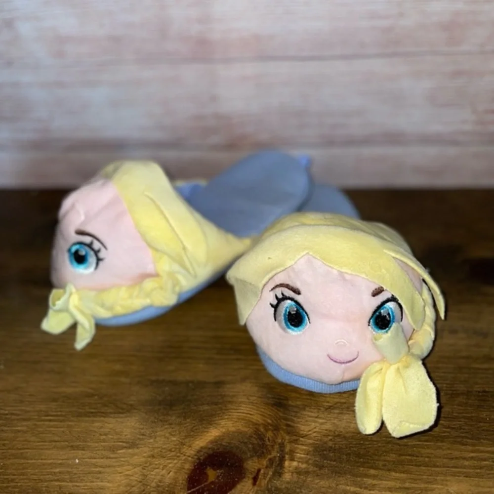 Disney Frozen Elsa Plush 3D Character Slippers little girl size 3 Jhouse shoes